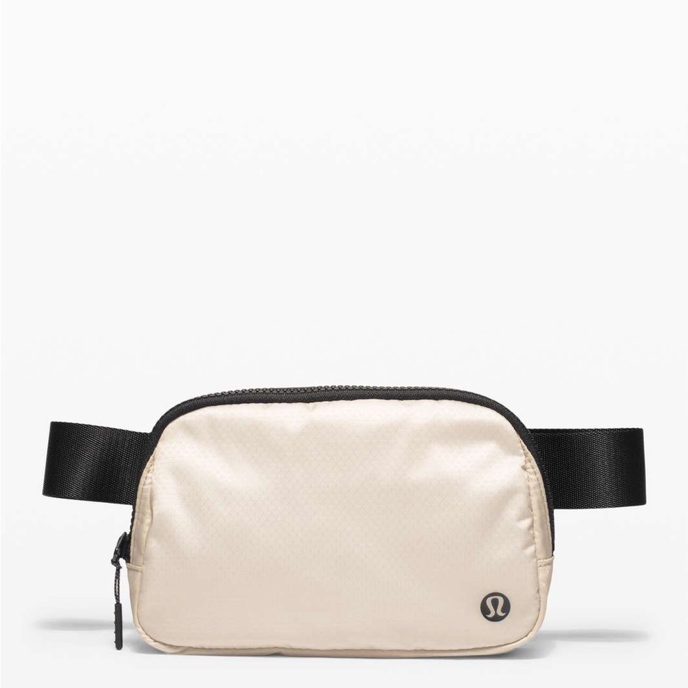 Lululemon belt bag white opal black